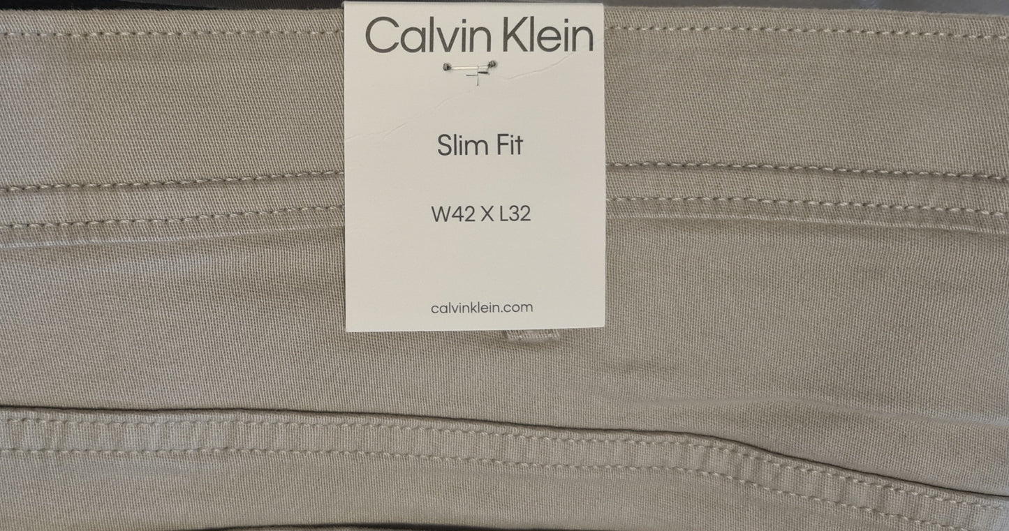 NEW Calvin Klein Men's Infinite Flex Waist Pants Stone Stretch Slim Fit W42 L32